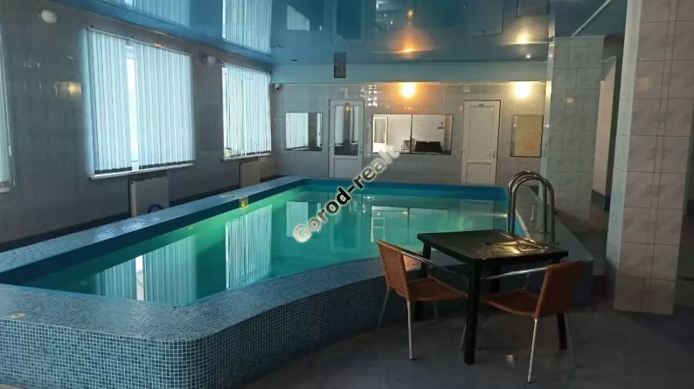 бассейн закрытый
