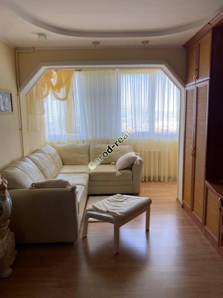 зал