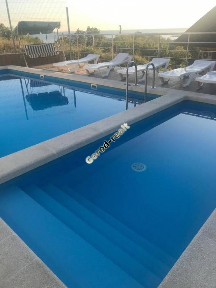 ca137322-5af9-4341-81ed-4a008b6403dc