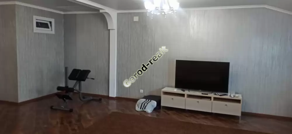 зал