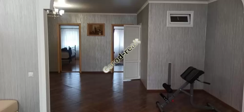 зал